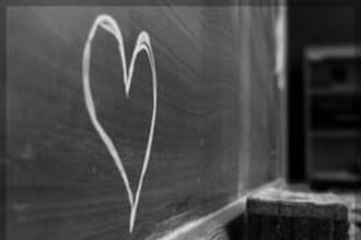Amour interdit en poésie : l'expression d'une passion qui défie les normes sociales