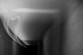 Citations sur la Mort d'un Proche : Trouver Réconfort et Apaisement dans le Deuil