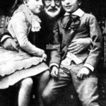 La famille dans la poésie de Victor Hugo : une exploration des liens et des émotions humaines
